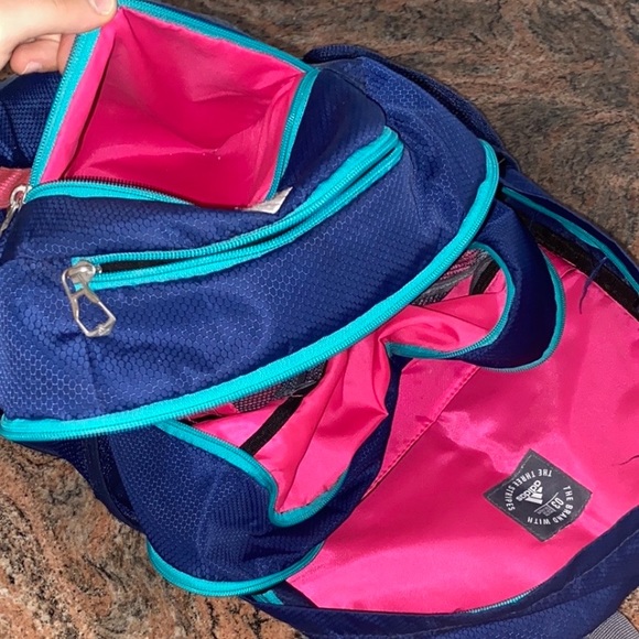 Extra large adidas book bag - Picture 3 of 5